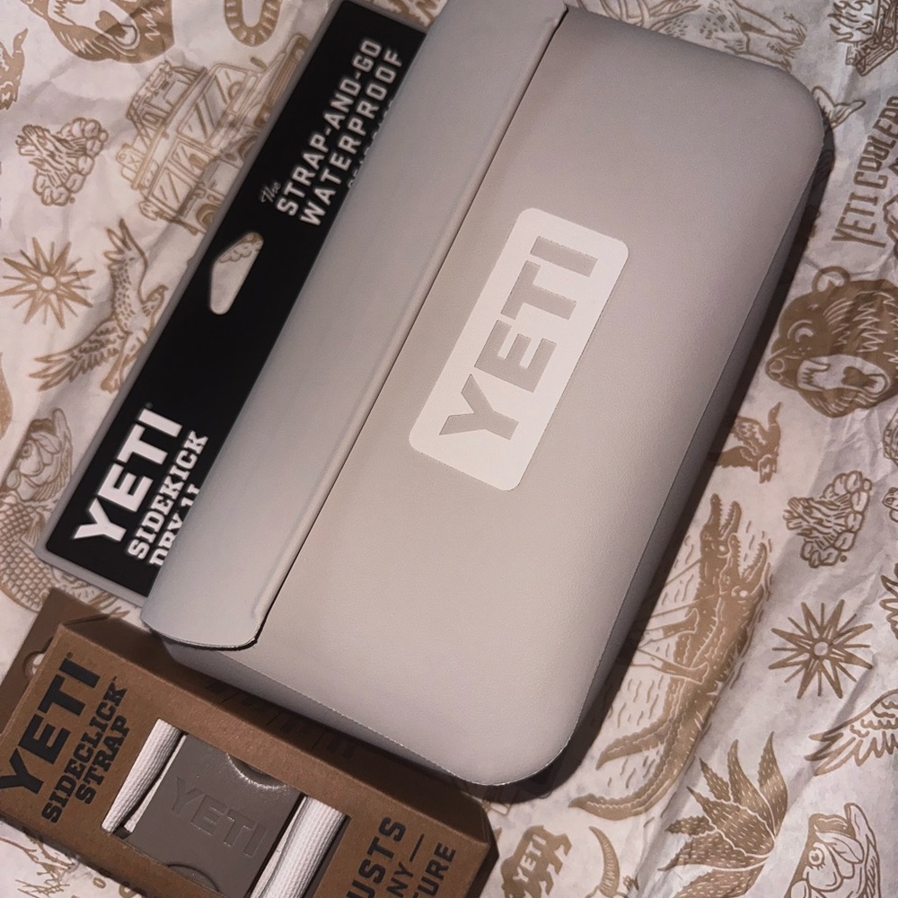 ** SOLD OOS *** YETI 1L Sidekick Dry Bag Cape Taupe with matching  Sideclick S